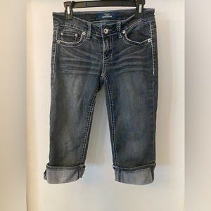 YMI CROPPED CAPRI LENGTH JEANS - junior size 5
